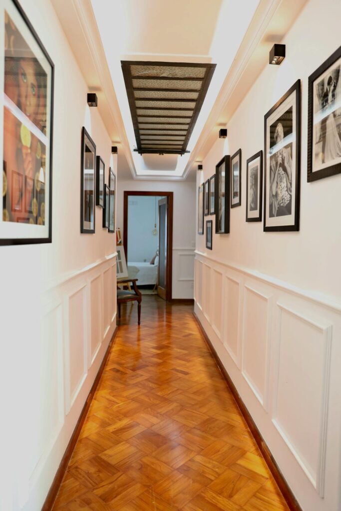 wainscoting and chair rail for busy homes